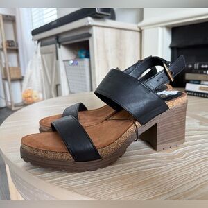 Mossimo Supply Co.|Faux leather Black and Brown Women's Chunky Sandals heels•NEW